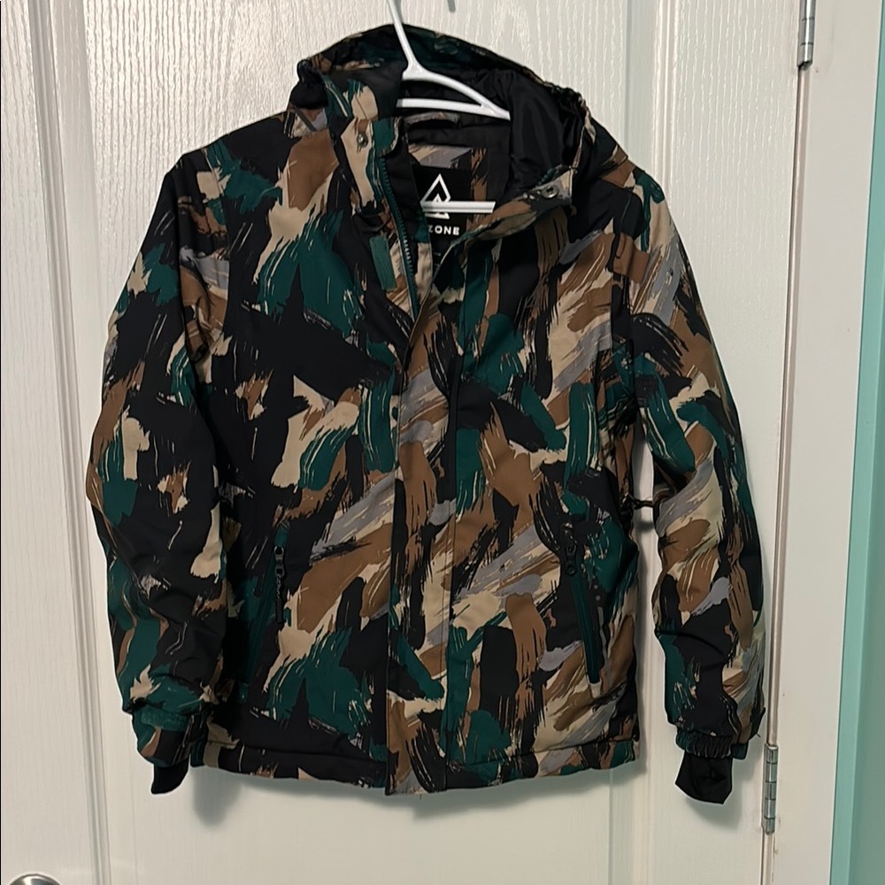 Ripzone Kids Camouflage Winter Jacket - Size M.